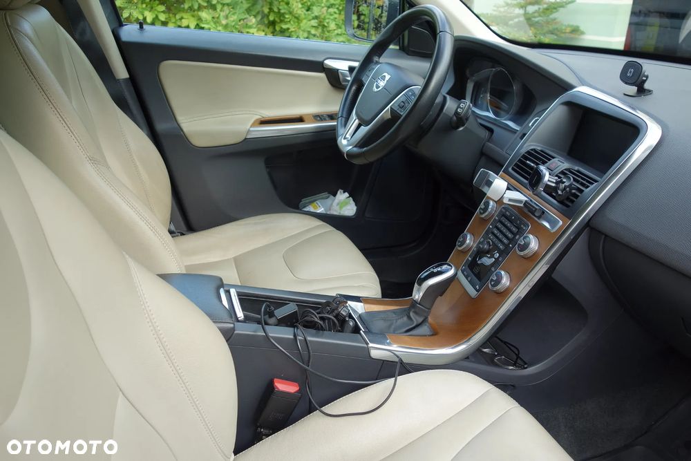 Volvo XC 60 - 10