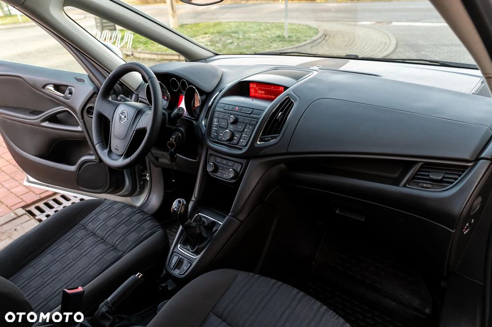 Opel Zafira Tourer 1.4 Turbo Style - 23