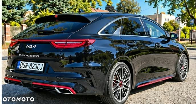 Kia ProCeed 1.6 T-GDI GT DCT - 12
