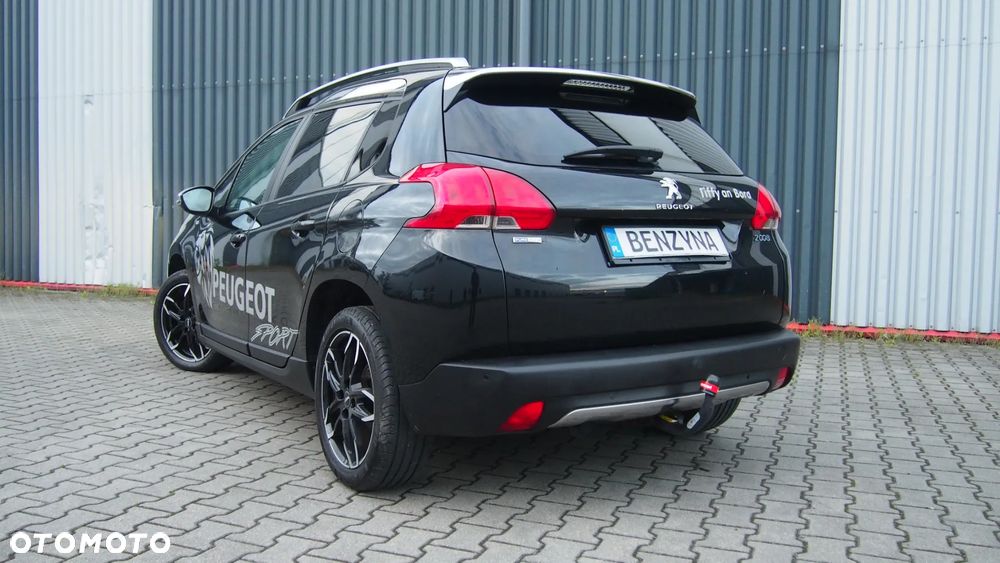Peugeot 2008 1.2 Pure Tech Style S&S - 3