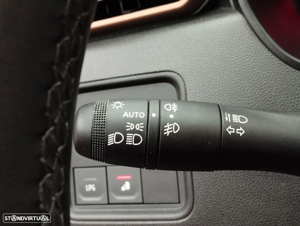 Dacia Duster 1.0 TCe Prestige Bi-Fuel - 24