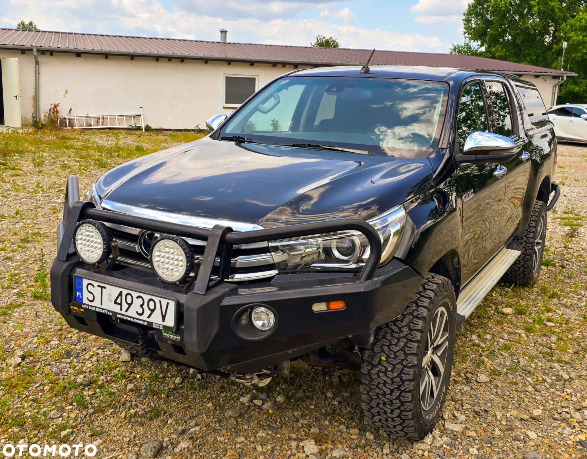 Toyota Hilux 2.4 D-4D Double Cab SR 4x4 - 5