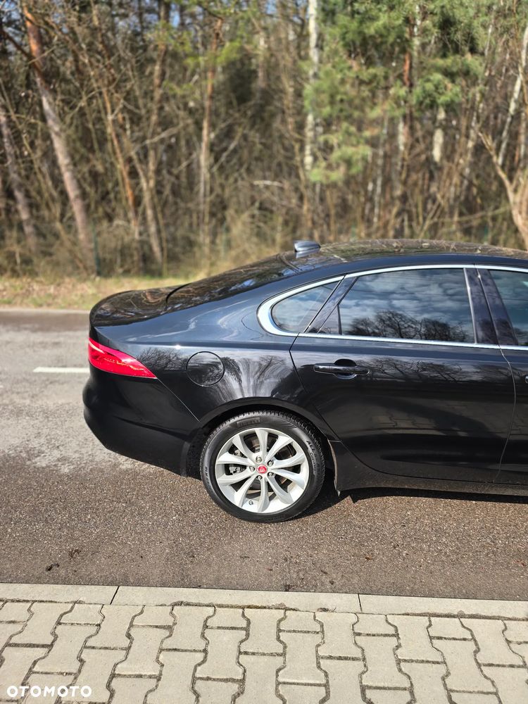 Jaguar XF 20d AWD Prestige - 14