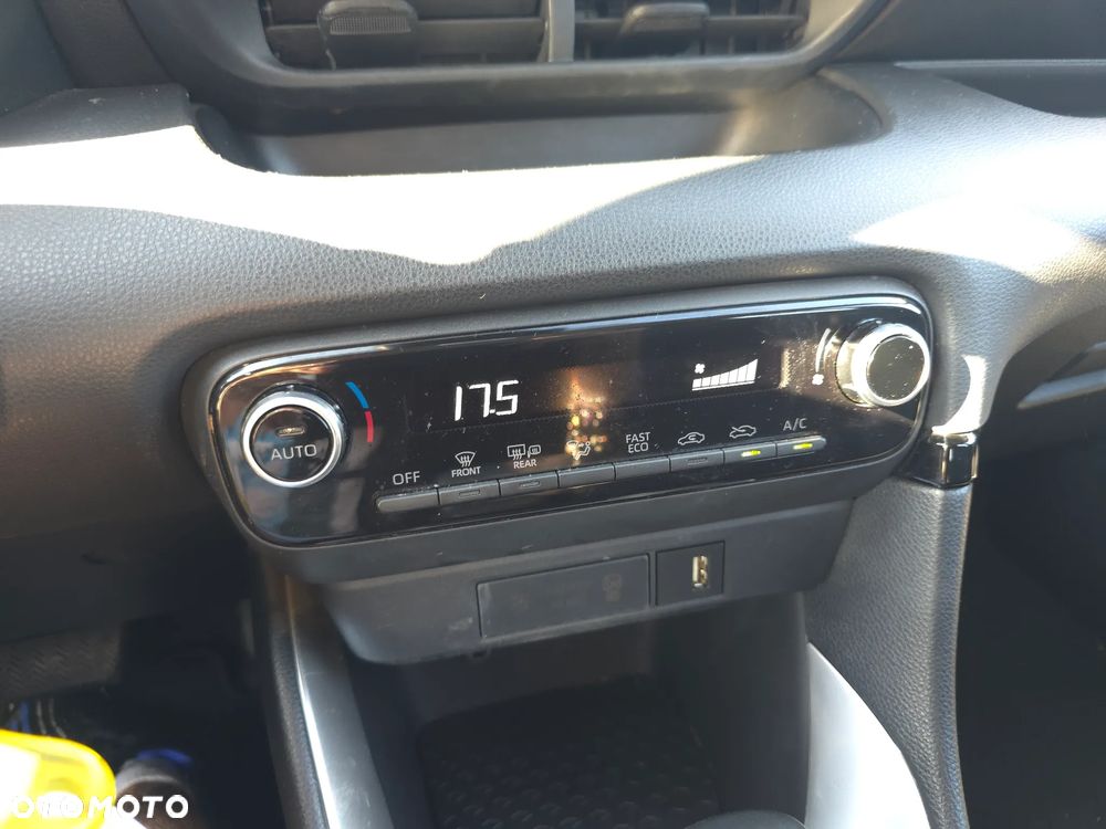 Toyota Yaris - 28