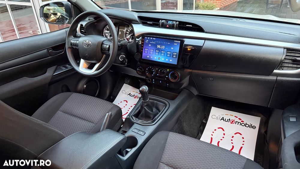 Toyota Hilux 2.4D 150CP 4x4 Double Cab 6MT Comfort - 12