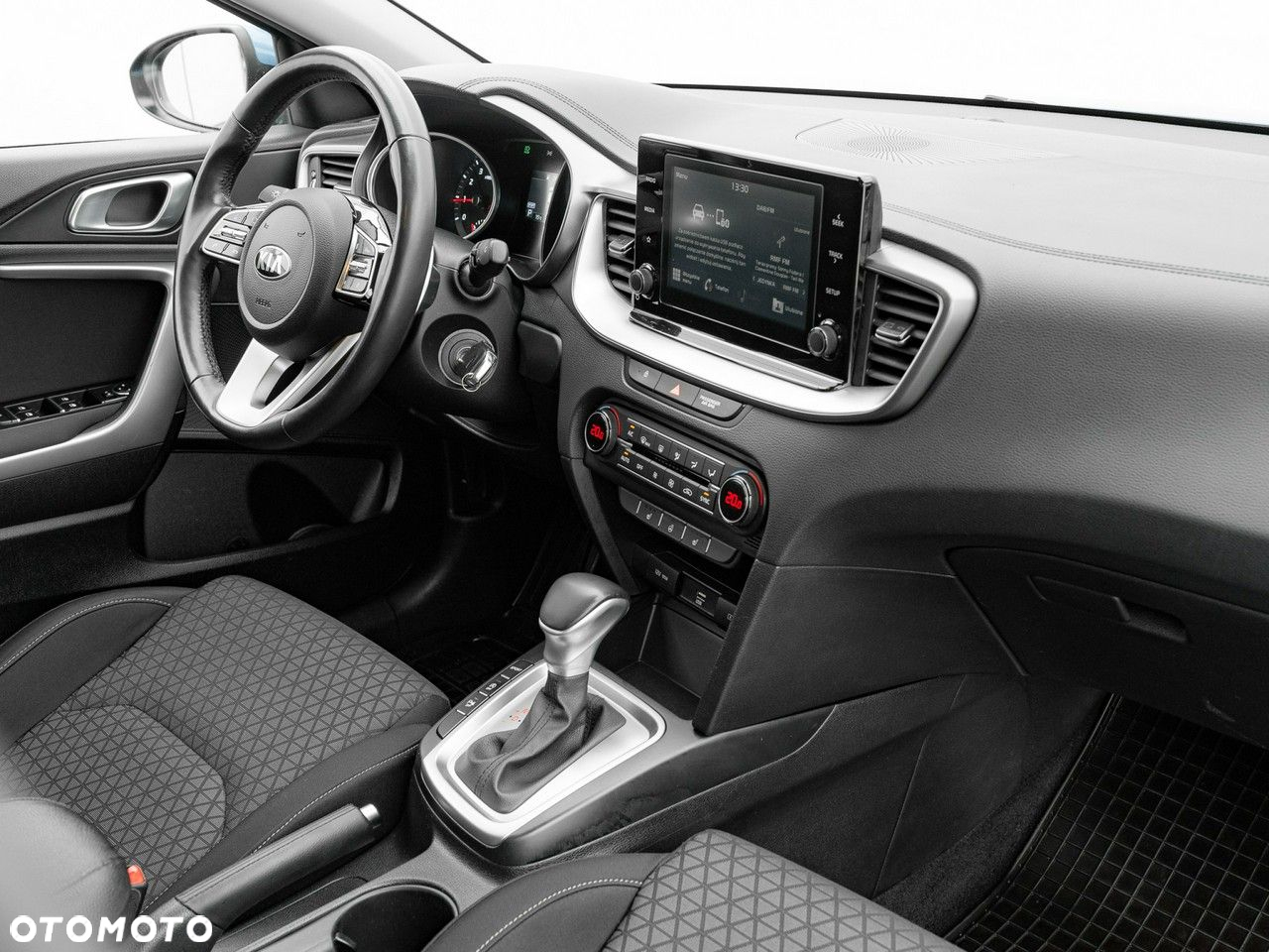 Kia XCeed 1.5 T-GDI M DCT - 35