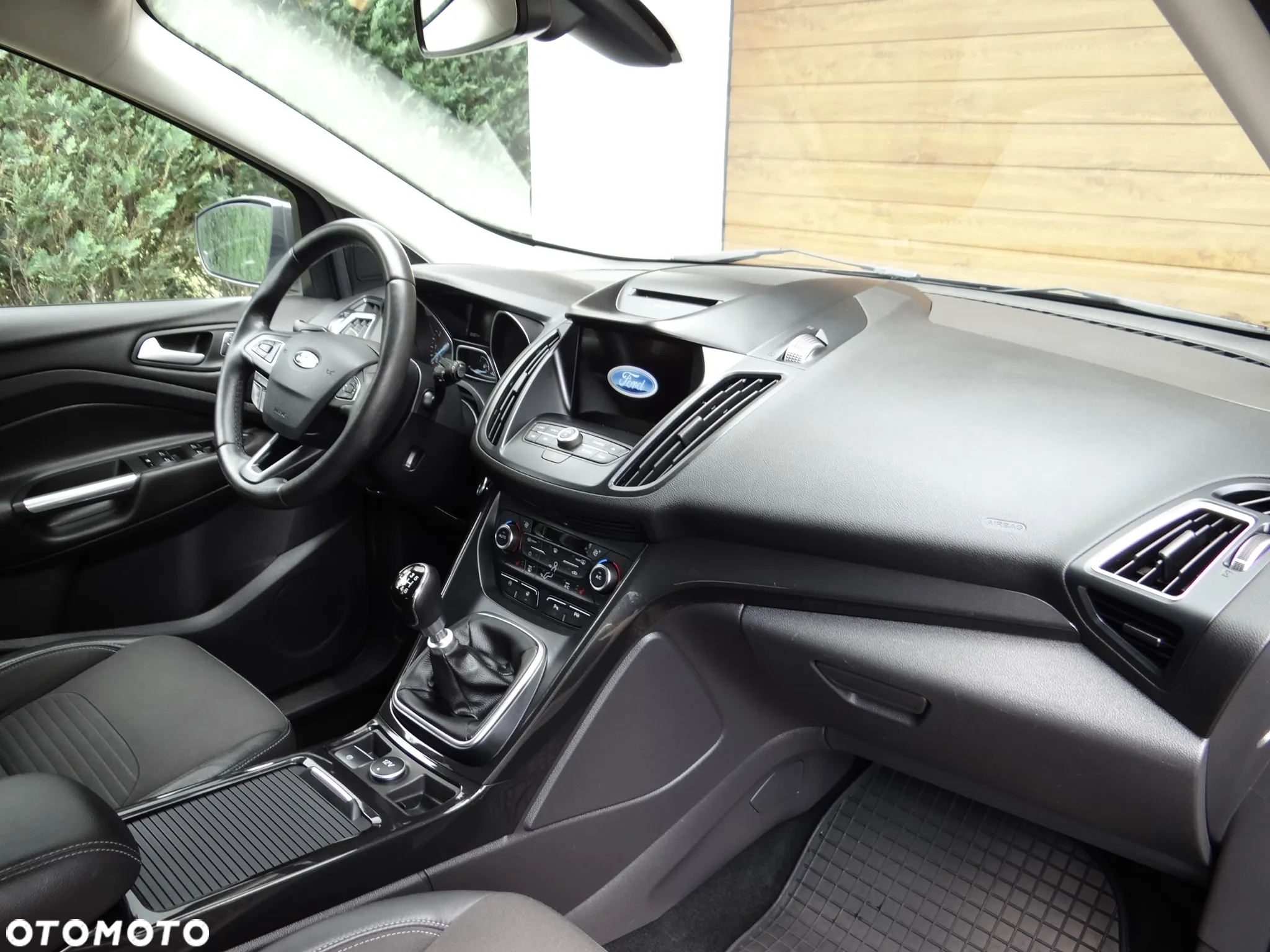 Ford Kuga 1.5 EcoBoost 2x4 Titanium - 7