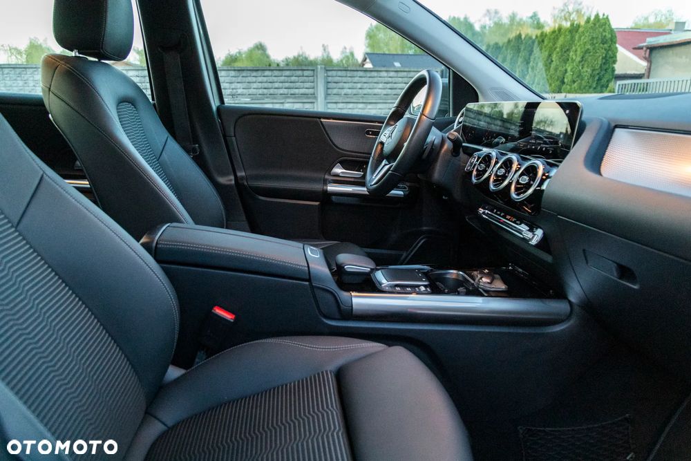 Mercedes-Benz Klasa B 180 7G-DCT - 10