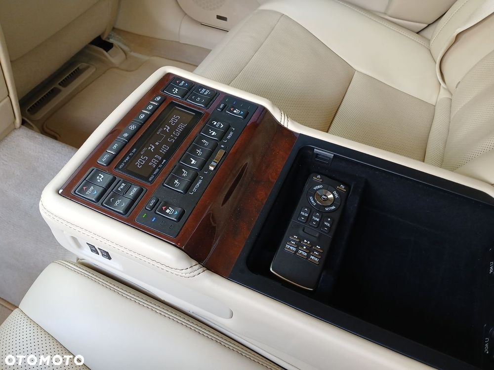 Lexus LS - 29