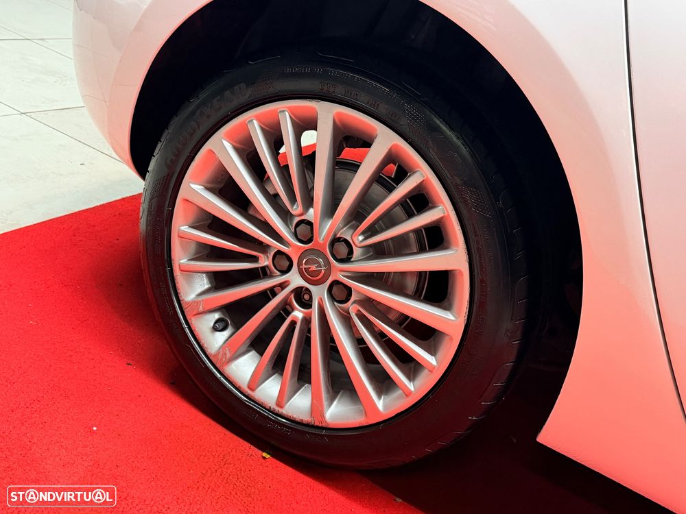 Opel Astra 1.6 CDTI Dynamic S/S - 11