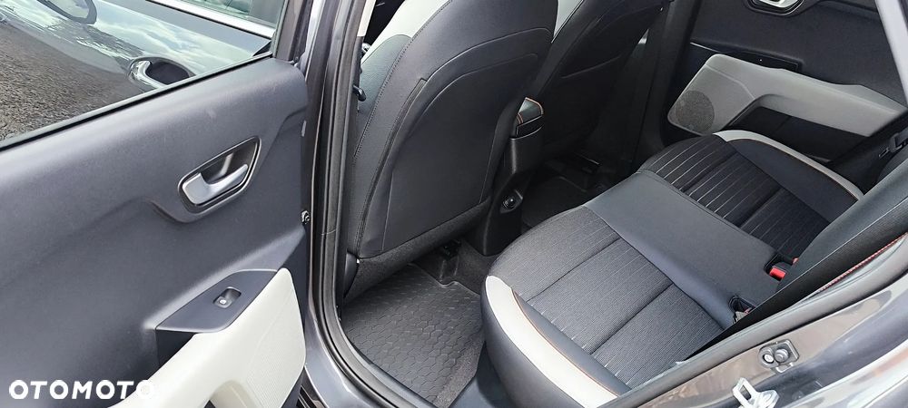 Kia Stonic - 12
