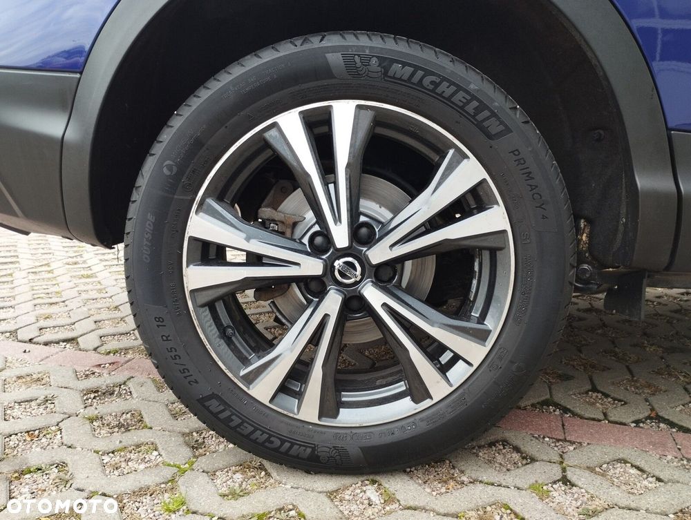 Nissan Qashqai 1.3 DIG-T N-Style - 32
