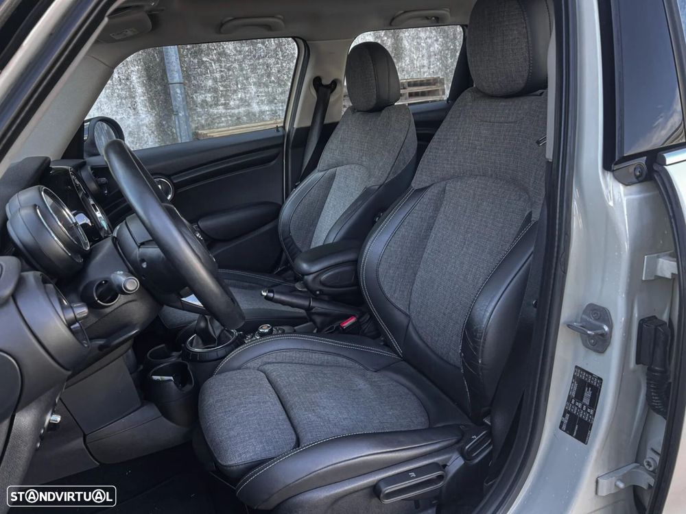 MINI 5 Portas Cooper D - 9