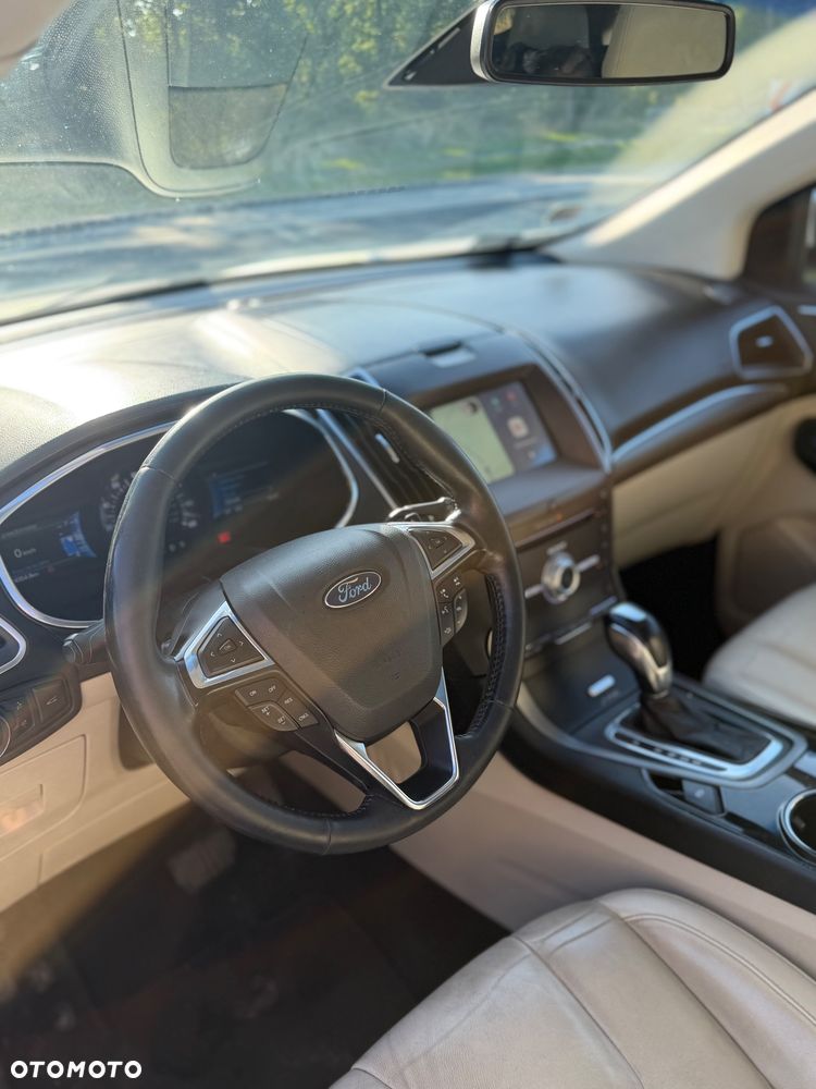 Ford Edge - 17