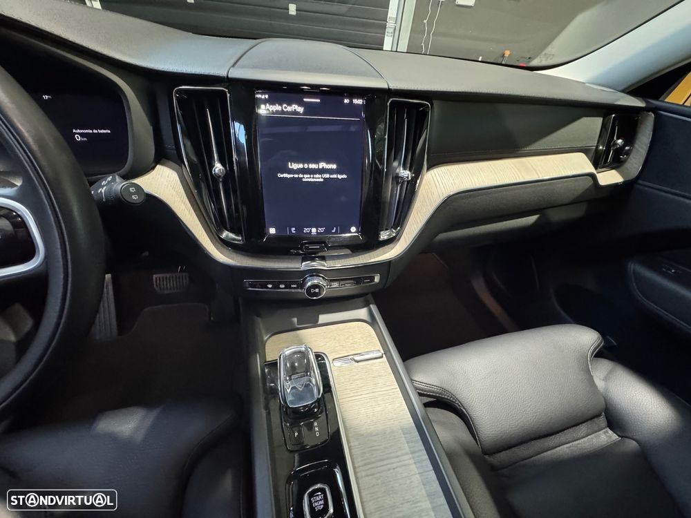 Volvo XC 60 2.0 T6 PHEV Inscription AWD - 33