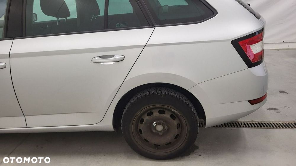 Skoda Fabia 1.0 TSI Ambition - 9