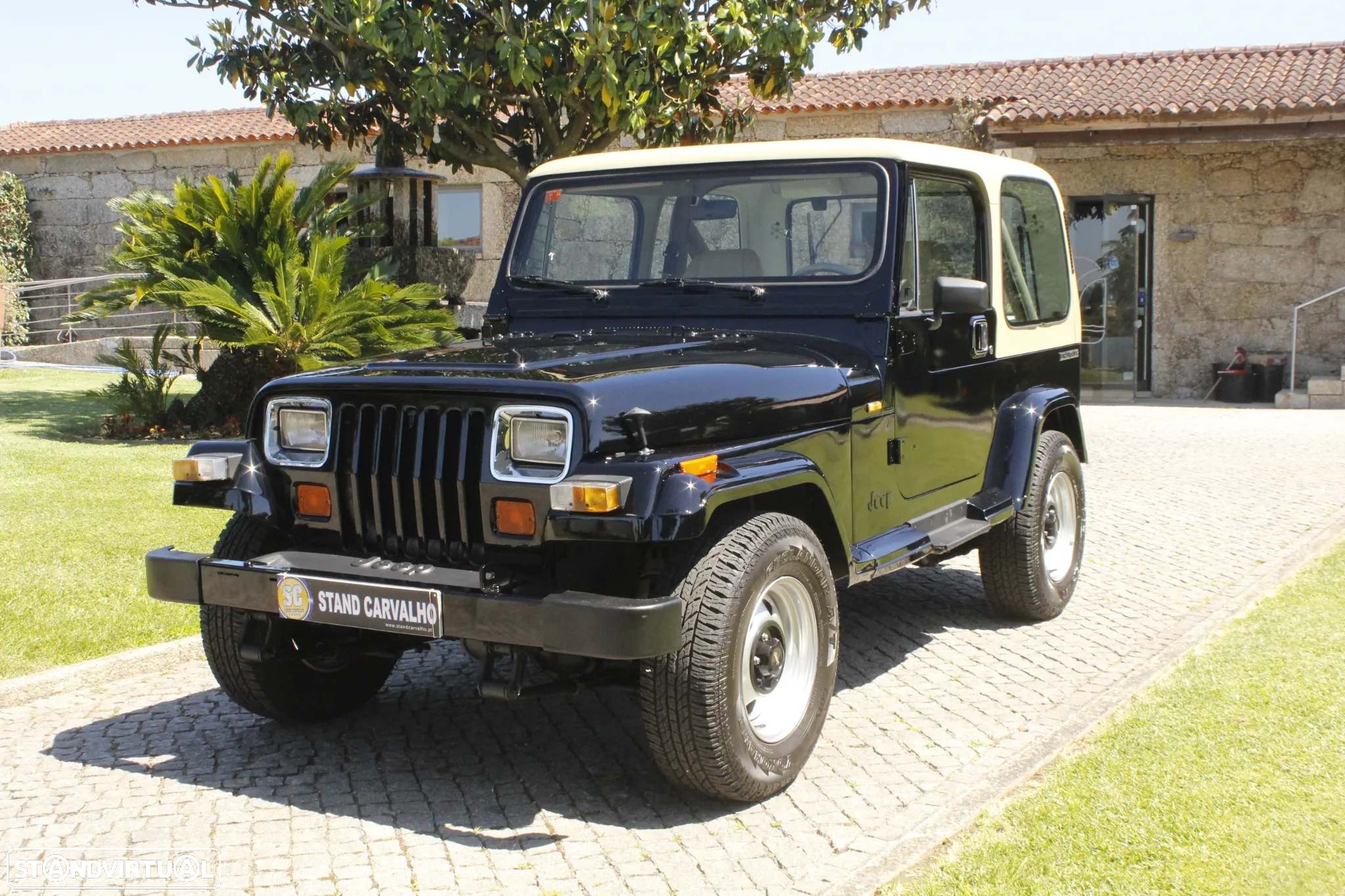 Jeep Wrangler - 2