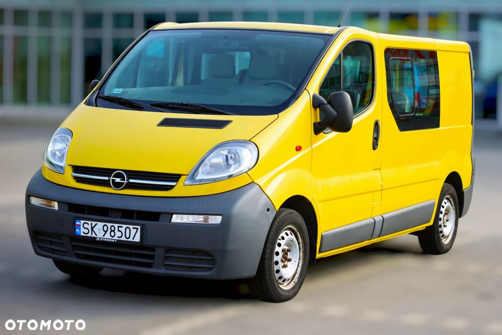 Opel Vivaro Tour - 4