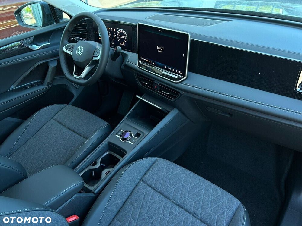 Volkswagen Tiguan - 13