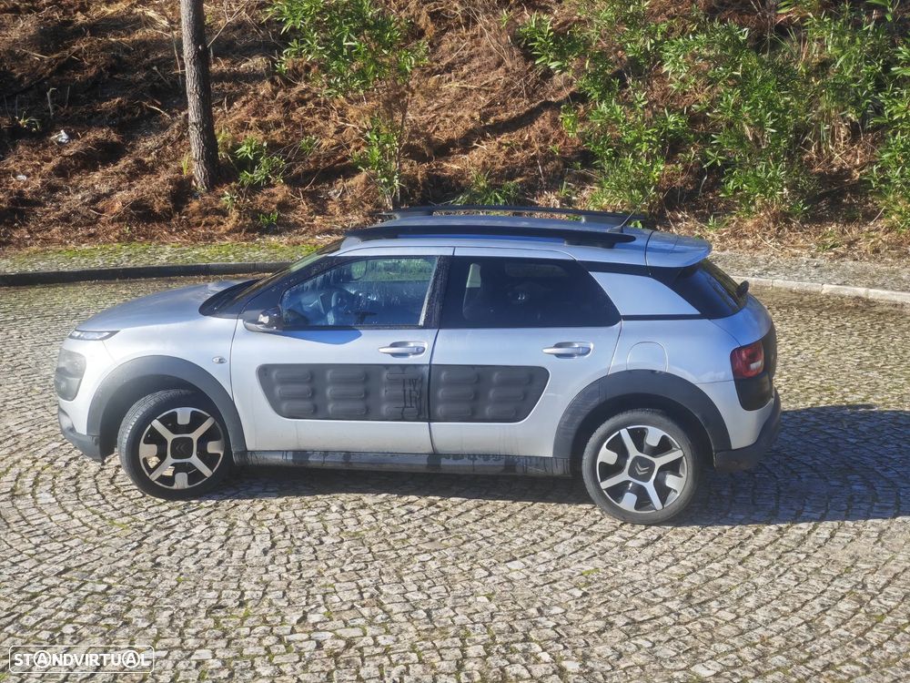 Citroën C4 Cactus 1.2 PureTech Shine EAT6 - 5