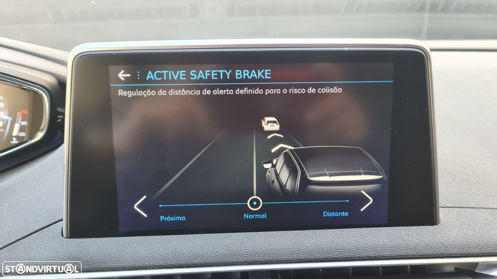 Peugeot 5008 1.5 BlueHDi Allure EAT8 - 27
