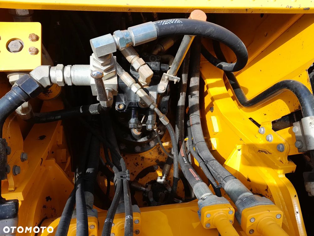 JCB 220x js220 - 23