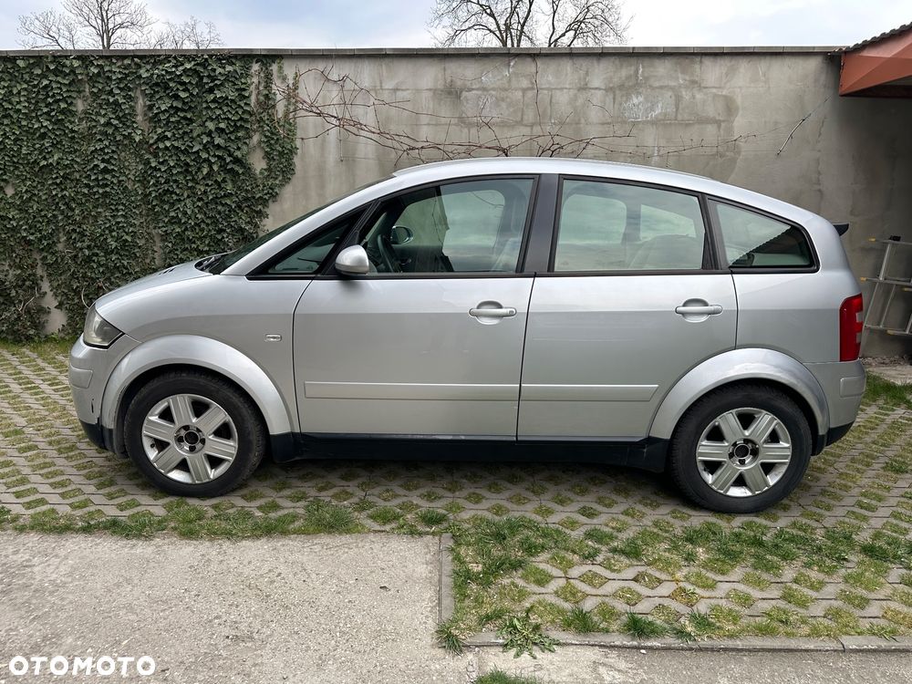 Audi A2 1.6 - 4