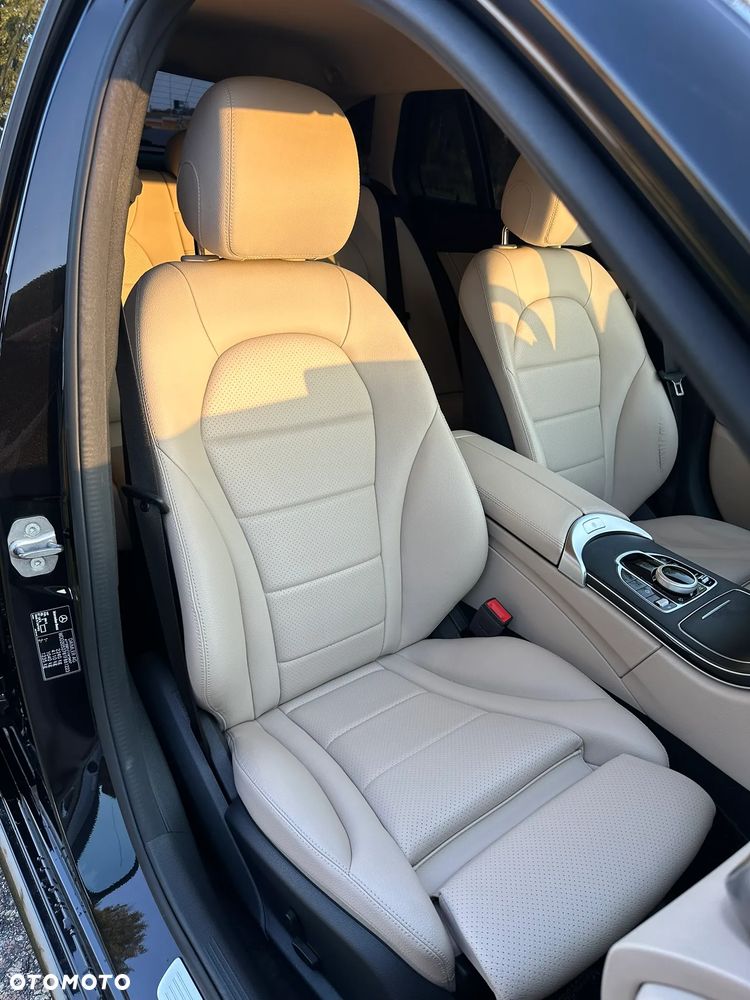 Mercedes-Benz Klasa C 200 4MATIC 9G-TRONIC - 19