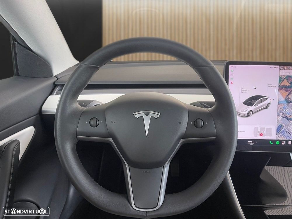 Tesla Model 3 Long-Range RWD - 3