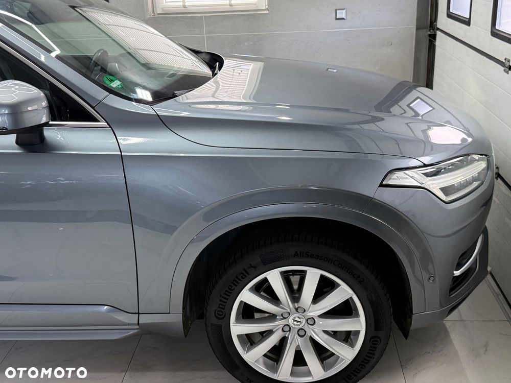 Volvo XC 90 D5 AWD Geartronic Momentum - 10