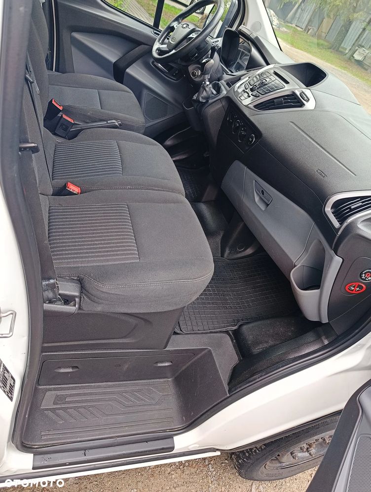 Ford Transit custom - 13