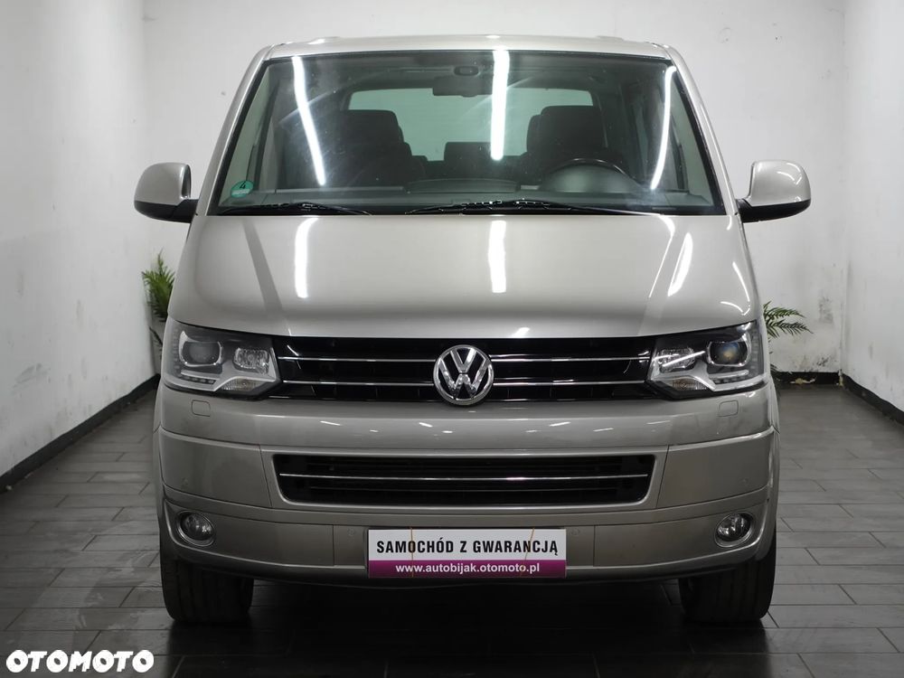 Volkswagen Multivan - 12