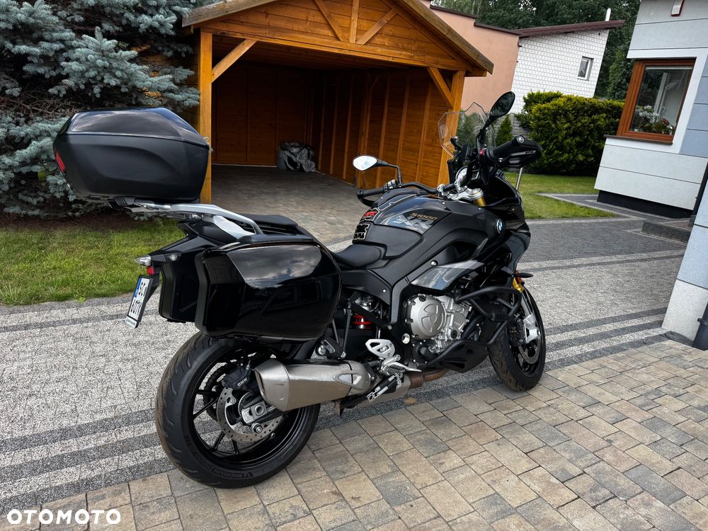 BMW XR - 12