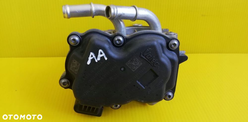 Przepustnica powietrza 2,0TDI CR 04L128063AA - 1