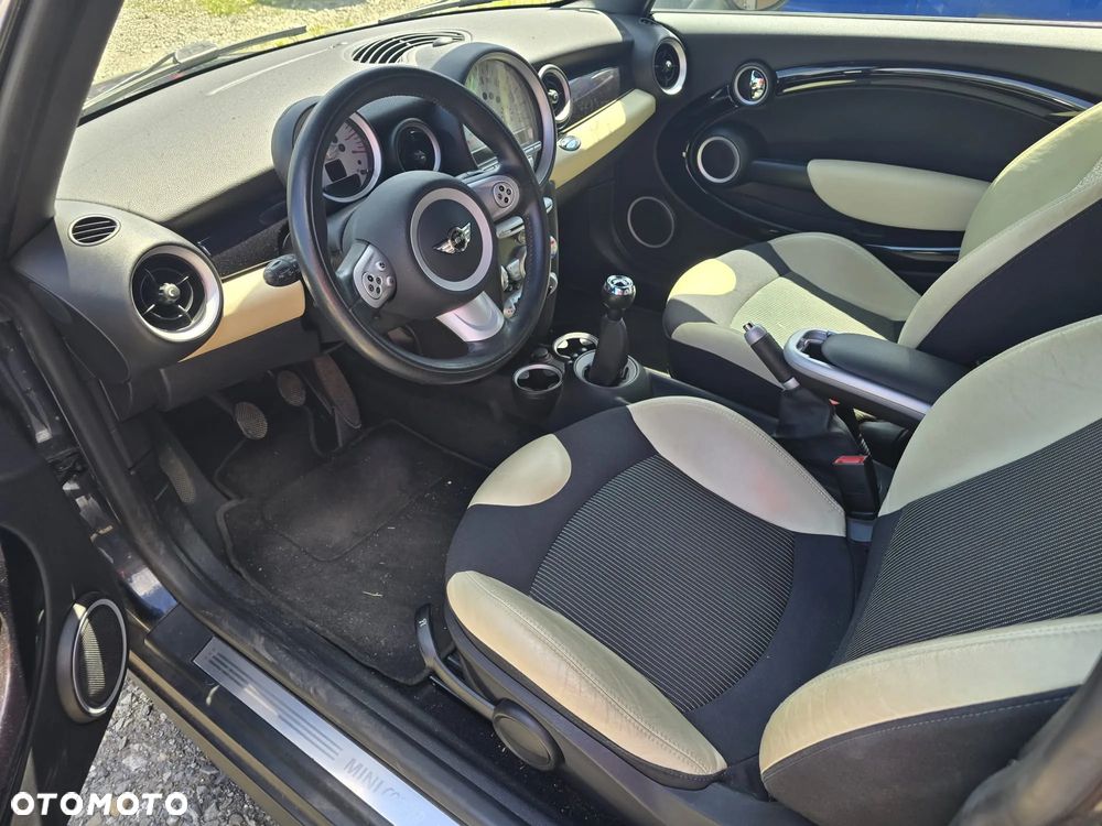 MINI Cooper 50 Mayfair - 9