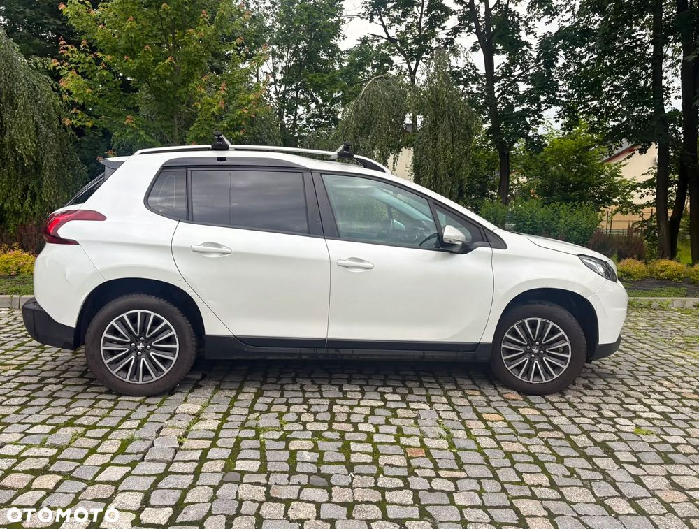 Peugeot 2008 1.2 Pure Tech Active - 2