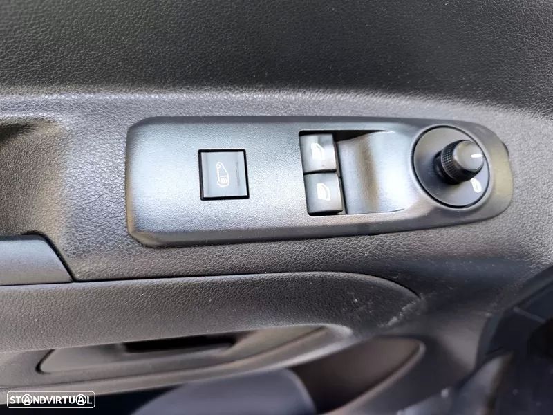 Peugeot partner 1.6hdi , 3 lug. iva dedutivel - 24