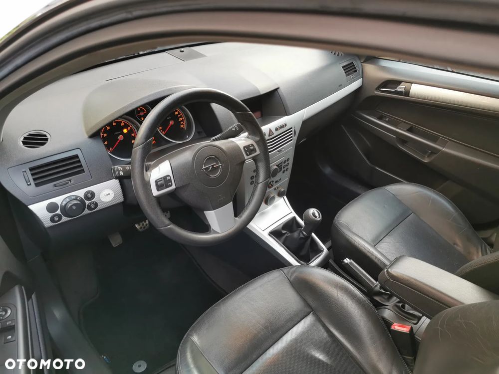 Opel Astra 1.8 Sport - 12