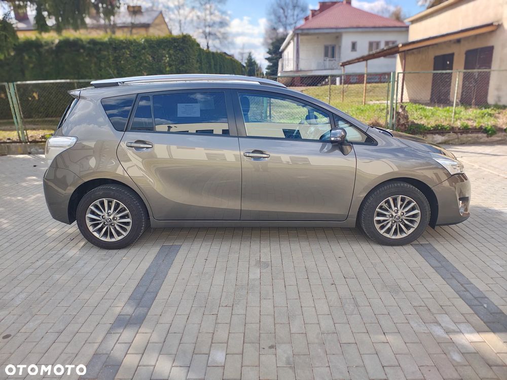 Toyota Verso 1.8 Premium 7os - 2