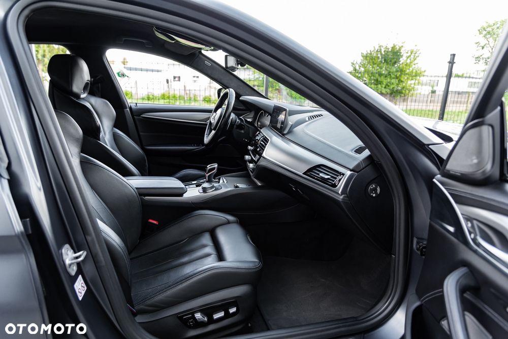 BMW M5 Standard - 23