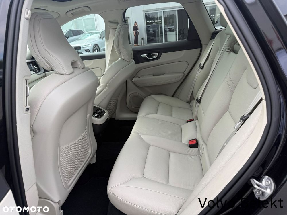 Volvo XC 60 - 22