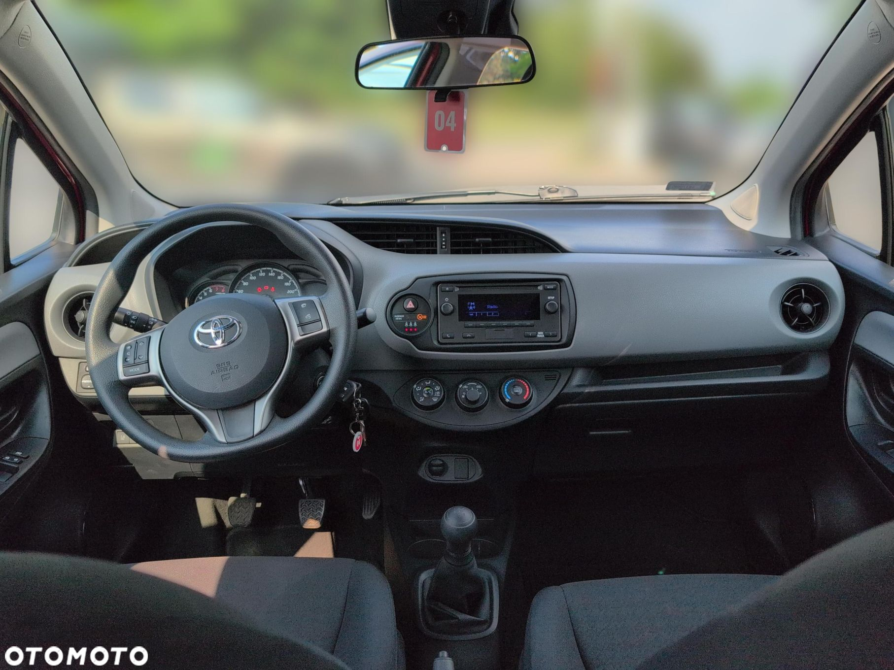 Toyota Yaris - 12