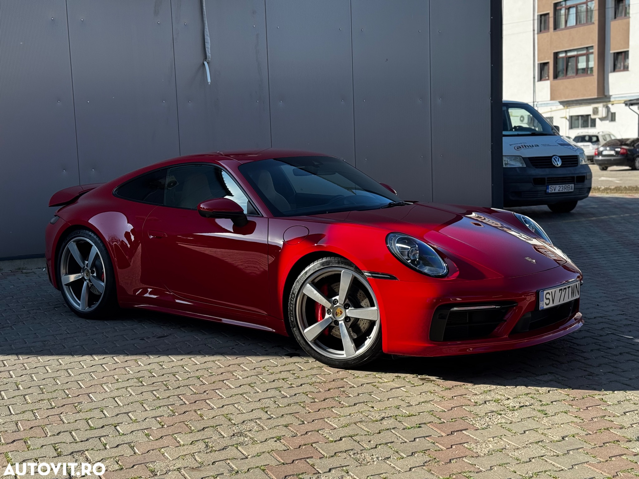 Porsche 911 Carrera 4S - 9