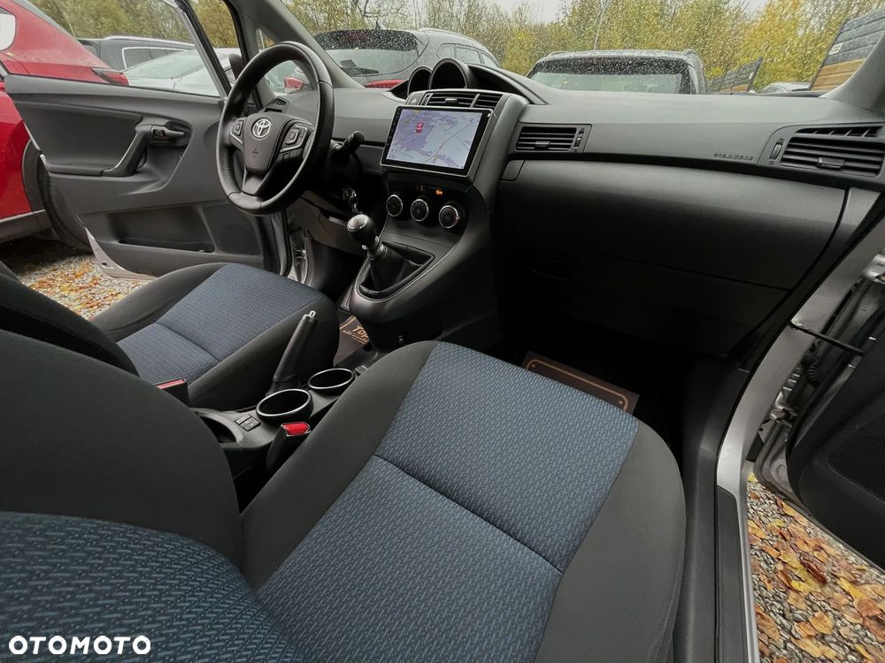 Toyota Verso - 16