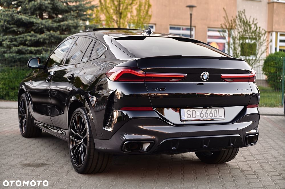 BMW X6 xDrive40d mHEV - 9