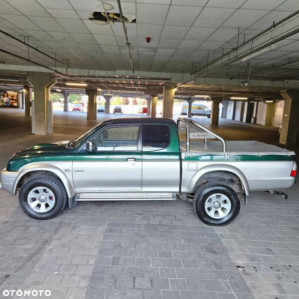 Mitsubishi L200 Pick Up 4x4 Intense Club Cab - 26