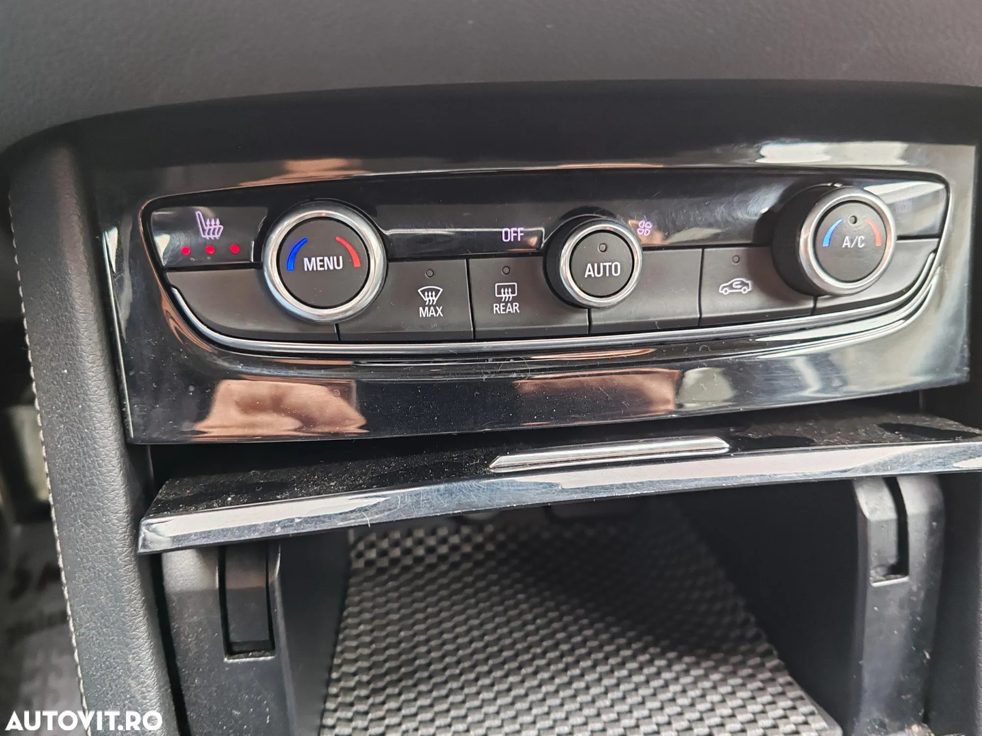 Opel Grandland X 1.2 Turbo START/STOP Enjoy - 12