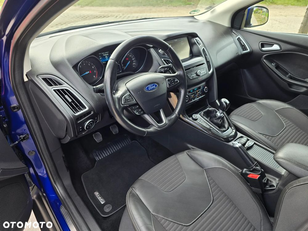 Ford Focus 1.0 EcoBoost Titanium - 19