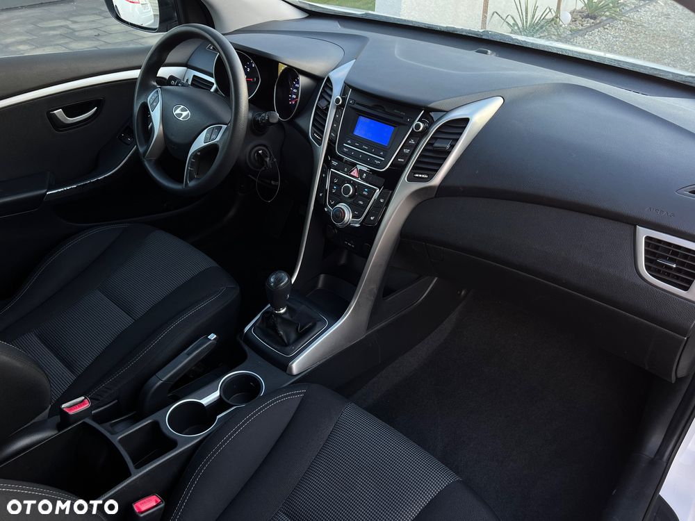 Hyundai i30 1.4 Advantage - 14