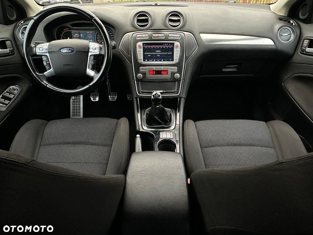 Ford Mondeo - 4